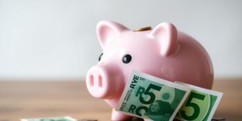 O Que Acontece se Você Guardar R$5 por Dia?