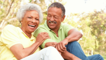 Finanças para Cuidadores Idosos com Doenças Crônicas no Brasil